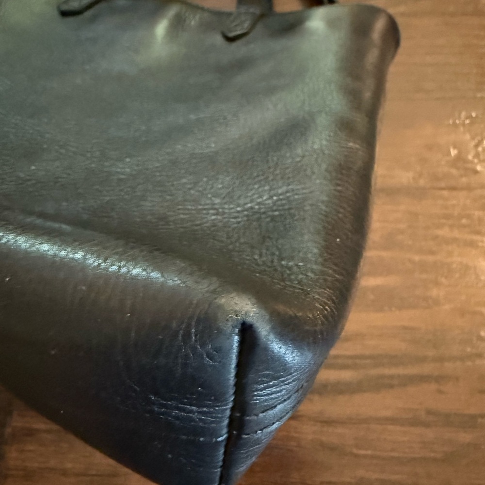 Madewell Black Zip-Top Transport Crossbody Bag - Picture 4 of 10
